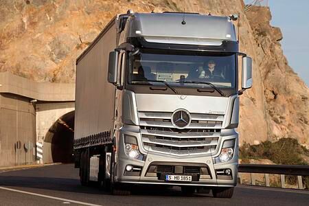 Schwere Laster ohne Strom - Hybridantriebe als Alternative im Lkw