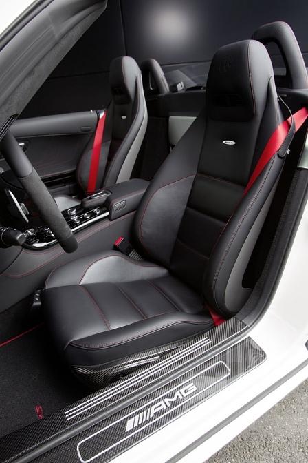 Mercedes-Benz SLS AMG GT 2012