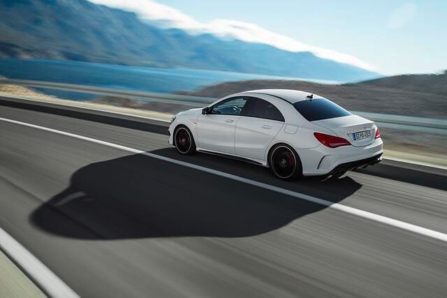 Den Antrieb übernimmt ein Vierzylinder-Turbo mit 360 PS 