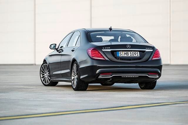 Der S 350 kostet exakt 79.789 Euro, im alten Modell gab es ihn für 76.517 Euro