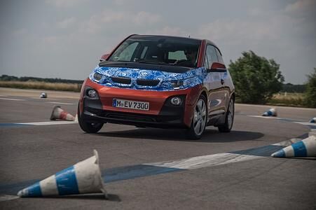 BMW i3 - Elektrisch fahren für Anfänger BMW i3 - Elektrisch fahren für Anfänger