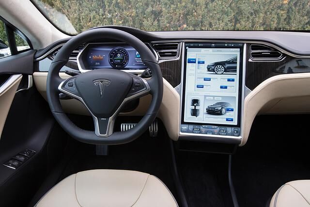 Seit Juni wird das Model S in den USA, im kalifornischen Tesla-Werk in Freemont, speziell für den europäischen Markt produziert