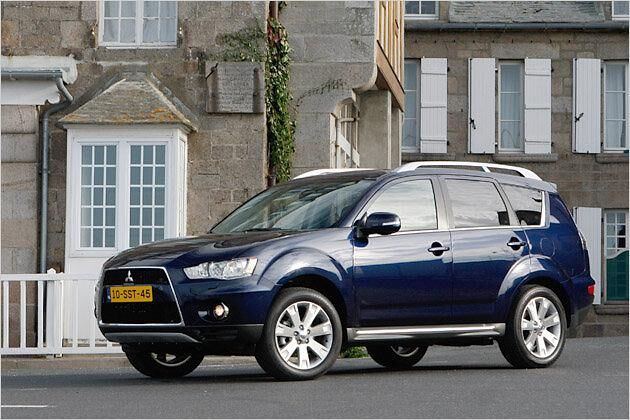 Der Mitsubishi Outlander 2.2 DI-D mit Doppelkupplungsgetriebe kostet 33.790 Euro