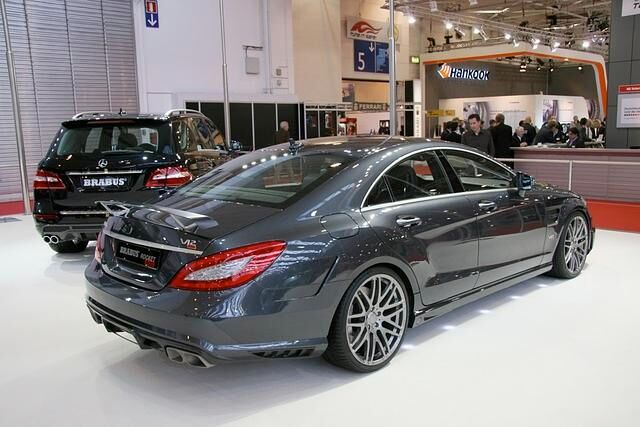 Der Brabus Rocket bringt es auf 800 PS