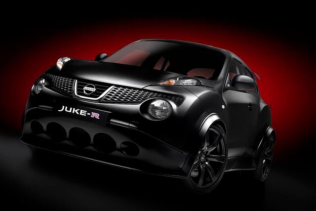 Unter der Haube des Concept Cars arbeitet der hochpotente 3,8-Liter-V6-Biturbo aus dem Supersportwagen GT-R