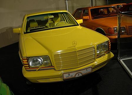 Automuseum Abu Dhabi: Rainbow S-Klasse