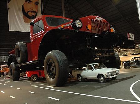Automuseum Abu Dhabi: Dodge Power Wagon 4:1