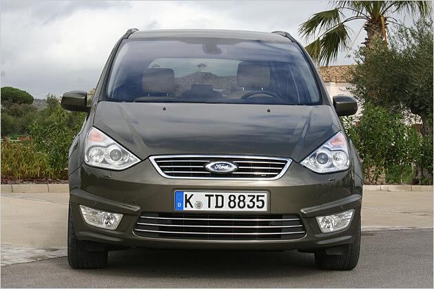 Die Motorhaube bekommt stärkere Lichtkanten