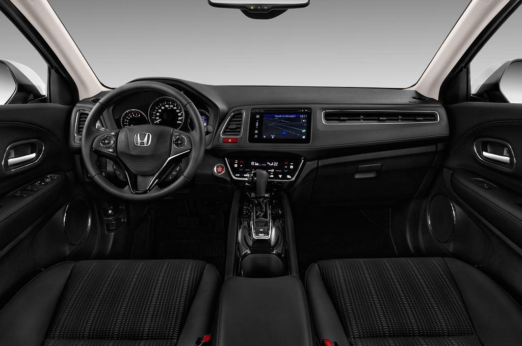 Honda HR-V (Baujahr 2016) Executive 5 Türen Cockpit und Innenraum