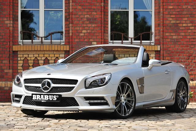  Für einen bessere Straßenlage sorgt beim SL 350 ein neues Bilstein-Fahrwerk