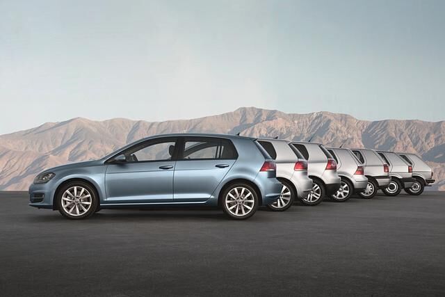 Obwohl also in jeder Hinsicht mehr drin steckt im neuen Golf, wird das Auto nicht schwerer