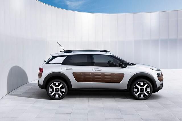 Der Citroën Cactus, einer der Stars des Genfer Automobilsalons, glänzt durch seine frischen Farben und pfiffigen Ideen