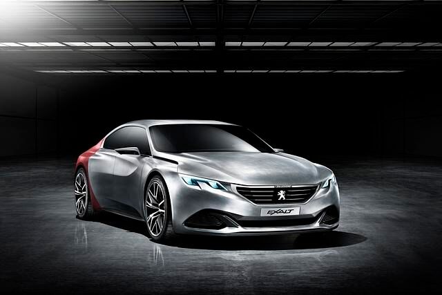 Peugeot Exalt  - Der Heavy-Metal-Haifisch