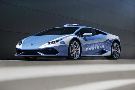Lamborghini Huracán für italienische Polizei - Bella Figura mit neuem Peterwagen