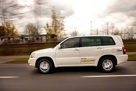 Toyoto FCHV adv