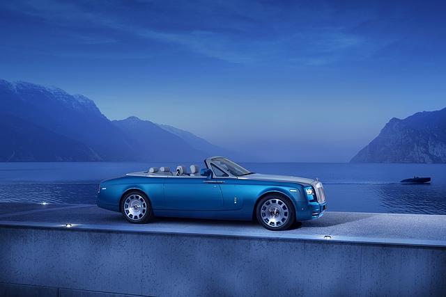 Das Auto ist eine Hommage an das Rekord-Schnellboot Bluebird K3