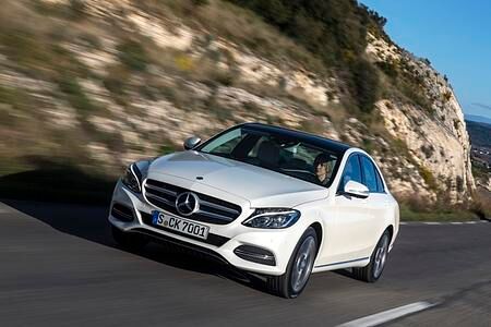 EuroNCAP-Crashtest - Fünf Sterne für Mercedes C-Klasse EuroNCAP-Crashtest - Fünf Sterne für Mercedes C-Klasse