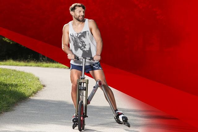 Positiver Nebeneffekt ist laut Hersteller ein Workout. Neben den Beinen trainiert man bei der Fahrt auch Körpermitte, Rücken und Arme.