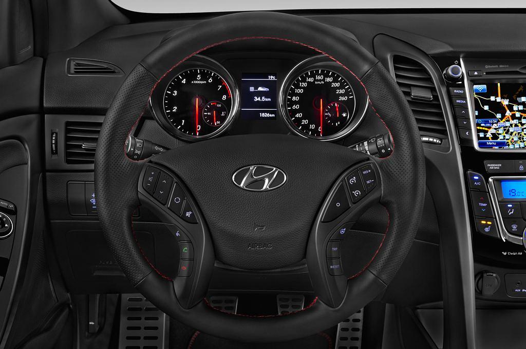 Hyundai I30 (Baujahr 2015) Turbo 3 Türen Lenkrad