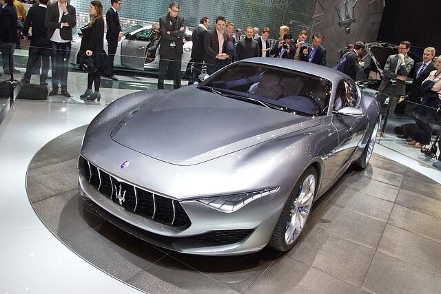 Ganz der klassischen Antriebskunst widmet sich Maserati 