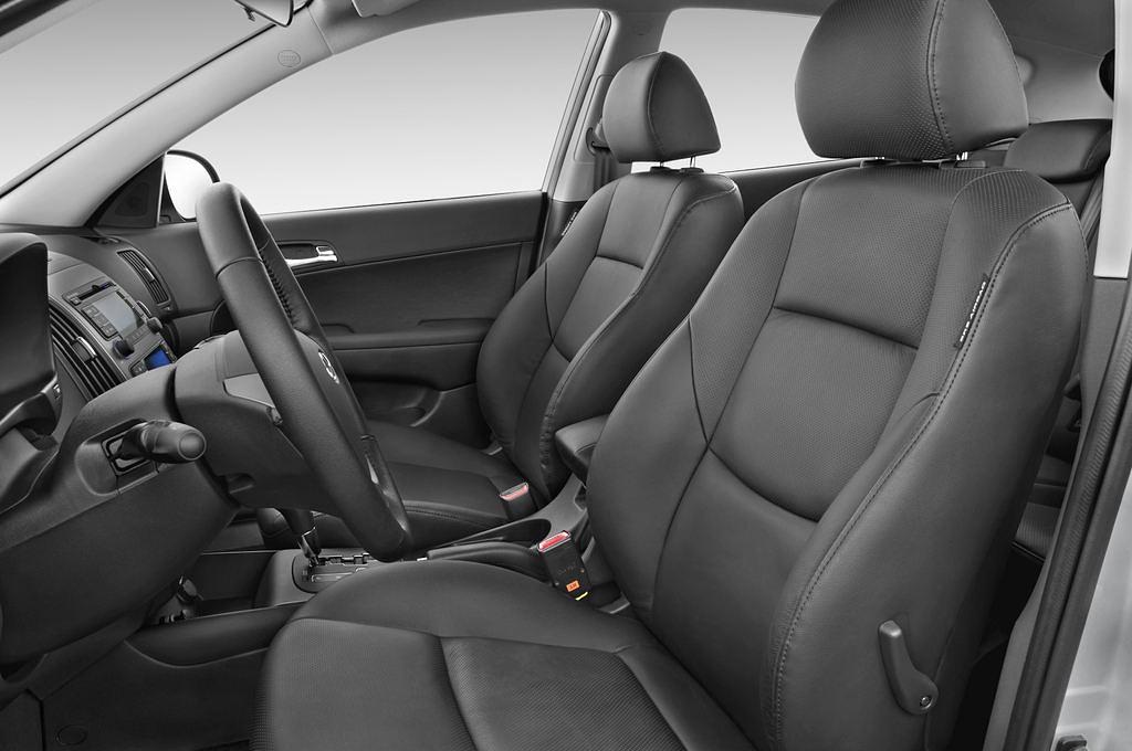 Hyundai I30 (Baujahr 2011) Style 5 Türen Vordersitze