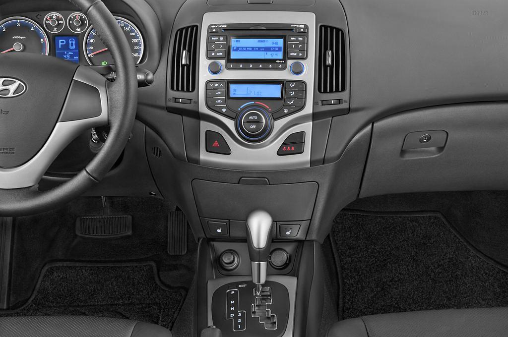 Hyundai I30 (Baujahr 2011) Style 5 Türen Mittelkonsole