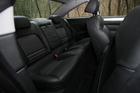Peugeot 407 Coupe HDi 240 Bi-Turbo
