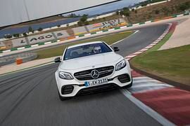 Pkw-Bestseller im März - Mercedes erobert zwei Segmente