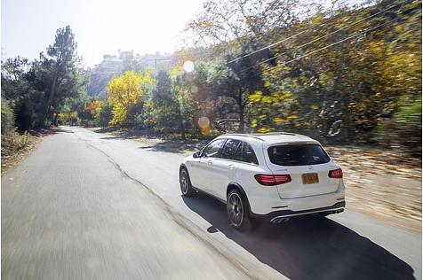 Mercedes AMG GLC 43 - 250 km/h Spitze