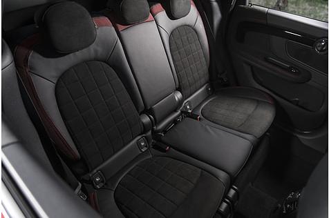 Mini John Cooper Works Countryman - ordentliches Platzangebot im Fond