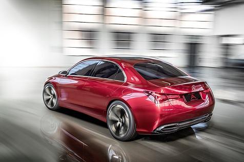 Mercedes Concept A Sedan - das Heck zeigt Anlehnungen an den aktuellen CLA