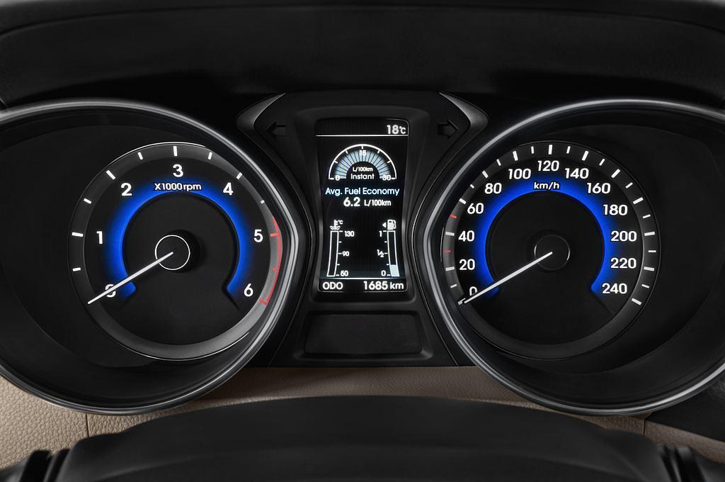 Hyundai I30 Kombi (Baujahr 2012) Style 5 Türen Tacho und Fahrerinstrumente