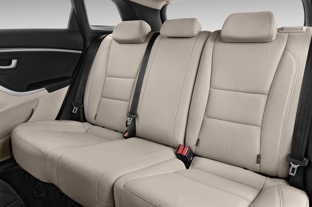 Hyundai I30 Kombi (Baujahr 2012) Style 5 Türen Rücksitze