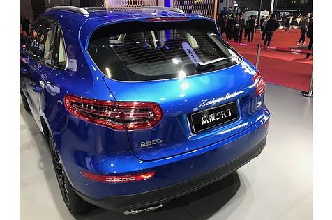 Die Ähnlichkeit zum Porsche Macan ist beim Zotye SR 9 nicht zu übersehen