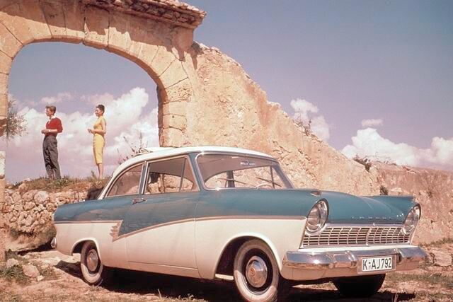 Ford Taunus 17 M P2 als zweitürige Limousine