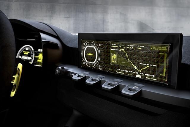  Ob dann von der Studie des Niro die vorn angeschlagenen, weit aufschwingenden Flügeltüren ebenso ihren Weg in die Serie finden, wie der Hybridantrieb mit einem 160 PS starken Turbobenziner und...