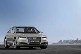 Audi A8 - Aufgehellt