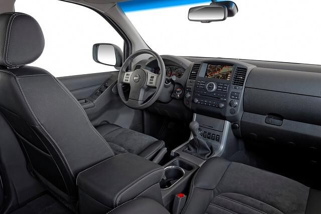 Als Sondermodell „Le Evo“ erhält der Pick-up ein paar Komfortextras, die aus dem Arbeitstier zwar keinen Edellaster machen, ihn aber durchaus als extravagantes Familienauto durchgehen lassen.