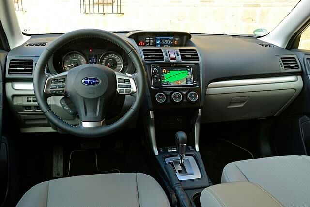 Das Interieur wirkt aufgeräumt