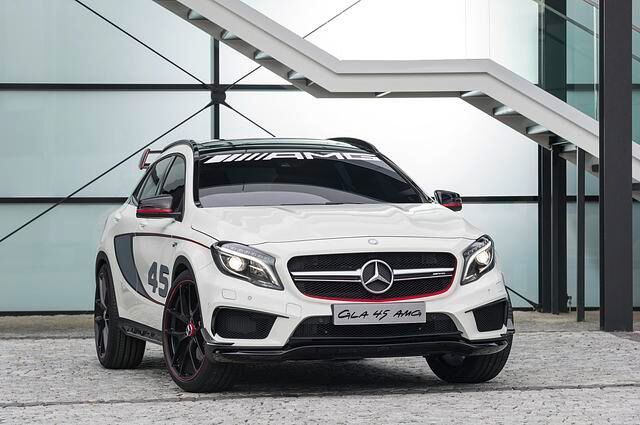 Bei Mercedes gibt es einen Ausblick auf den GLA 45 AMG zu sehen