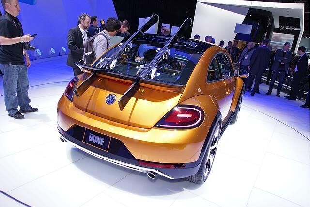 VW hat in Detroit eine Version des Beetle in Offroad-Optik vorgestellt