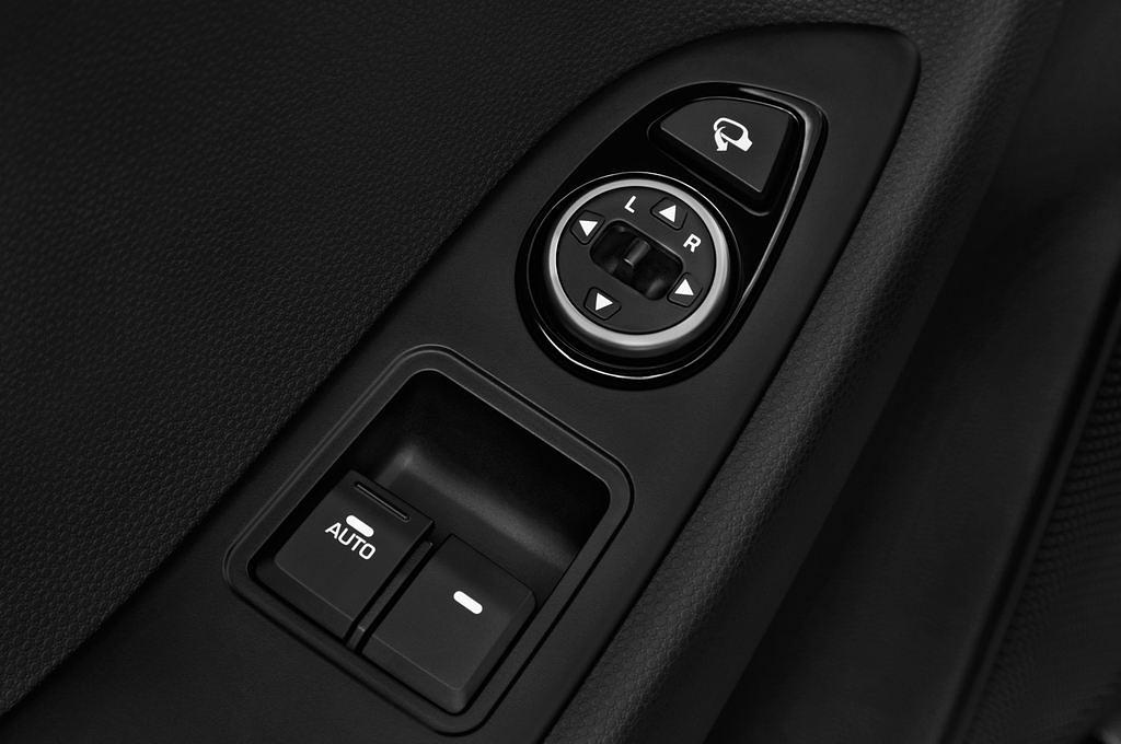 Hyundai I20 (Baujahr 2015) Style 3 Türen Bedienungselemente Tür