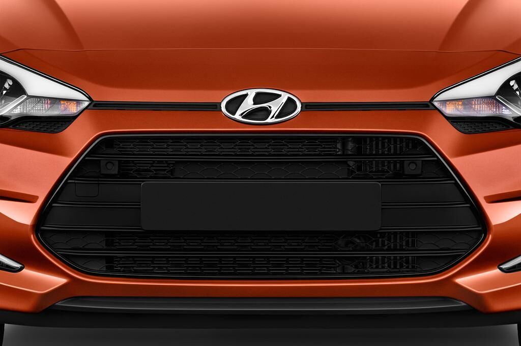 Hyundai I20 (Baujahr 2015) Style 3 Türen Kühlergrill und Scheinwerfer