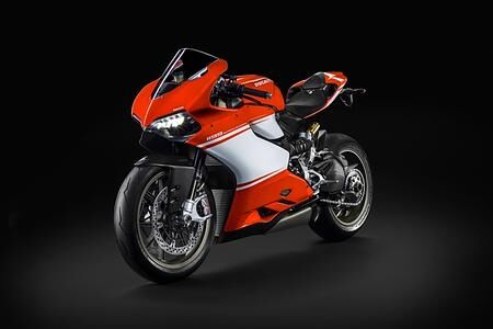 Ducati 1199 Superleggera - Schöne, schnelle Stripperin Ducati 1199 Superleggera - Schöne, schnelle Stripperin