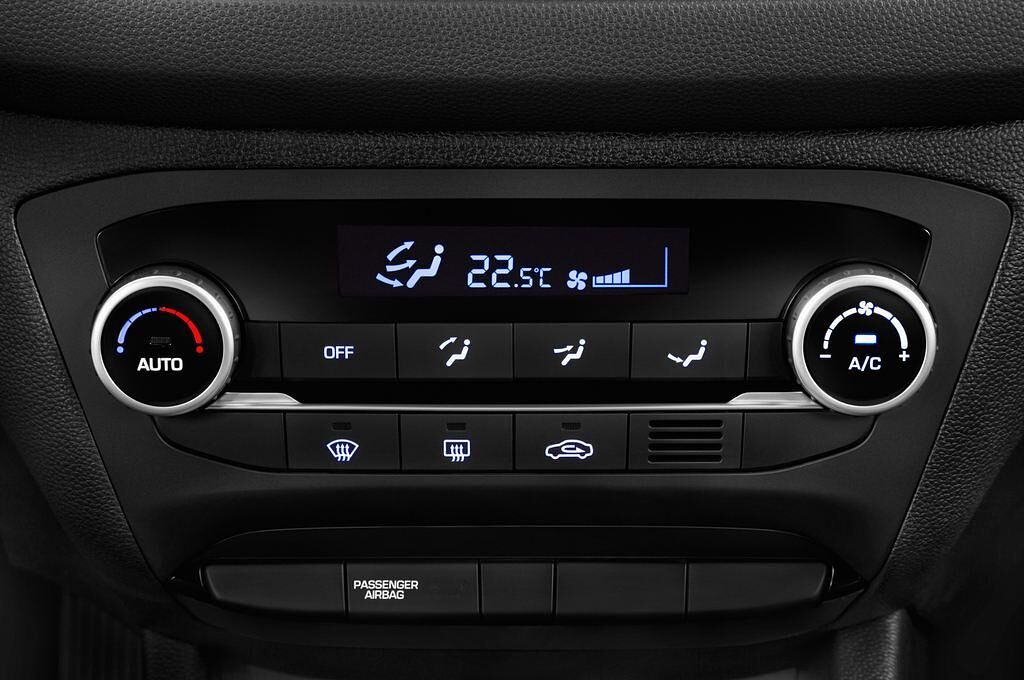 Hyundai I20 (Baujahr 2015) Style 3 Türen Temperatur und Klimaanlage