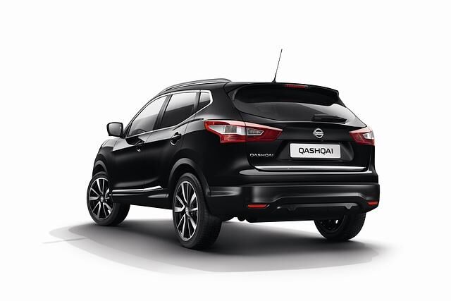 Das Sondermodell ist in Schwarzmetallic lackiert und basiert auf der höchsten Ausstattungslinie „Tekna“