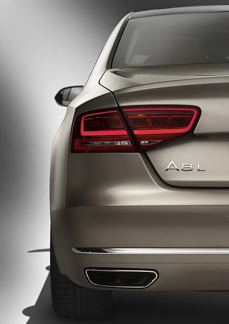 Audi A8 L W12
