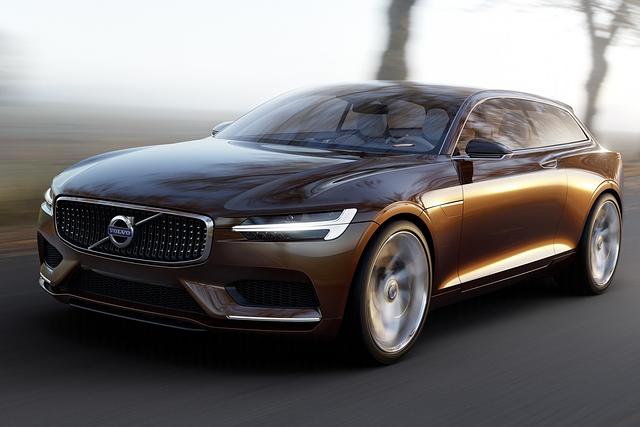 Auch das dritte Konzept zeigt künftige Volvo-Stilmerkmale wie die T-förmigen Scheinwerfer und den konkaven Kühlergrill