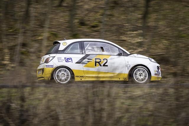 Opel Adam R2 - Brüllen, beten und ein bisschen Sarrasani
