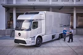 Mercedes Urban eTruck - Elektro-Lkw geht in Kleinserie